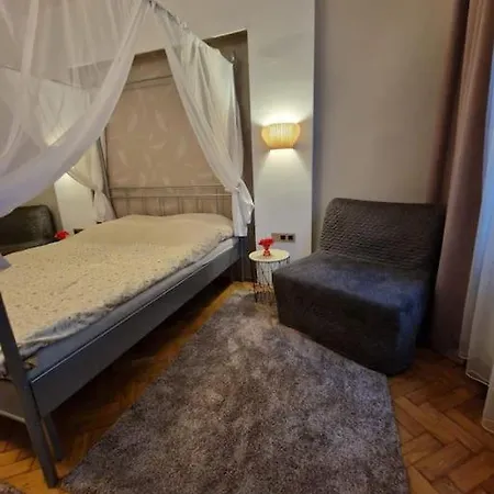 Lägenhet Ap Central Croitorilor Cu Parcare